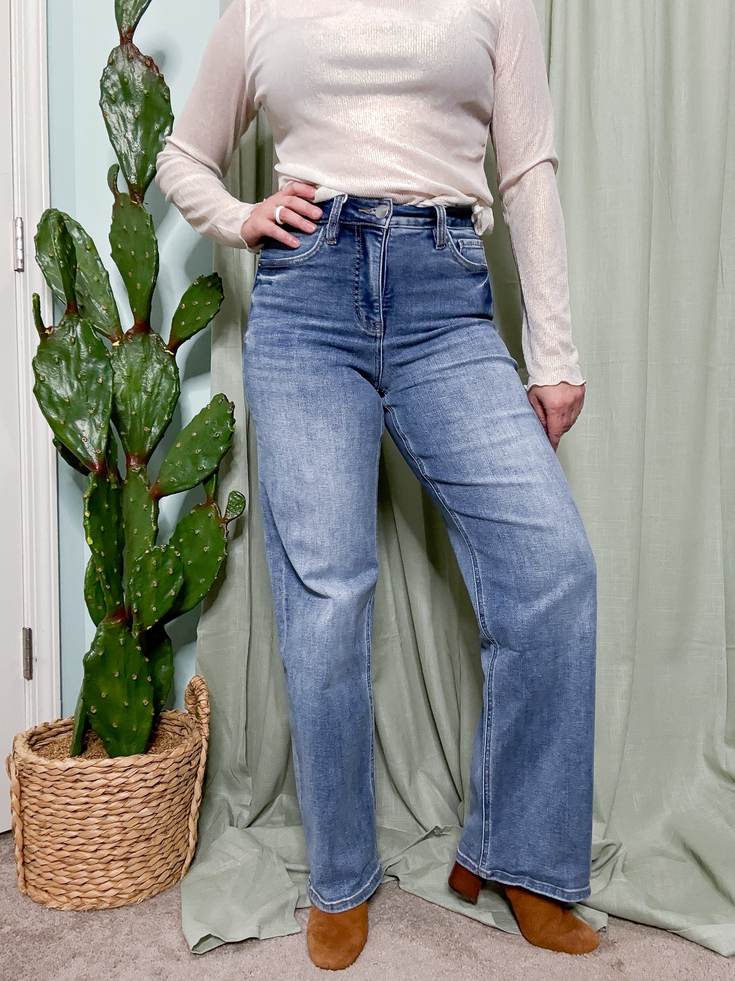 RFM DENIM Hailey Medium Wash Slim Wide Leg Jeans