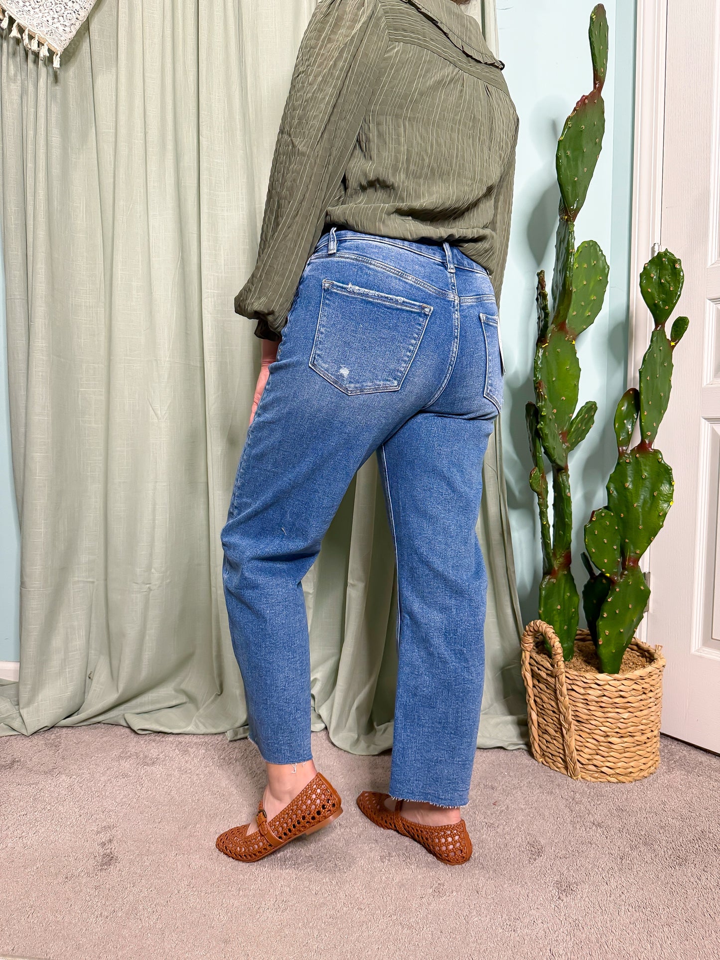 Lovervet Dolly Mild Barrel High Rise Jeans