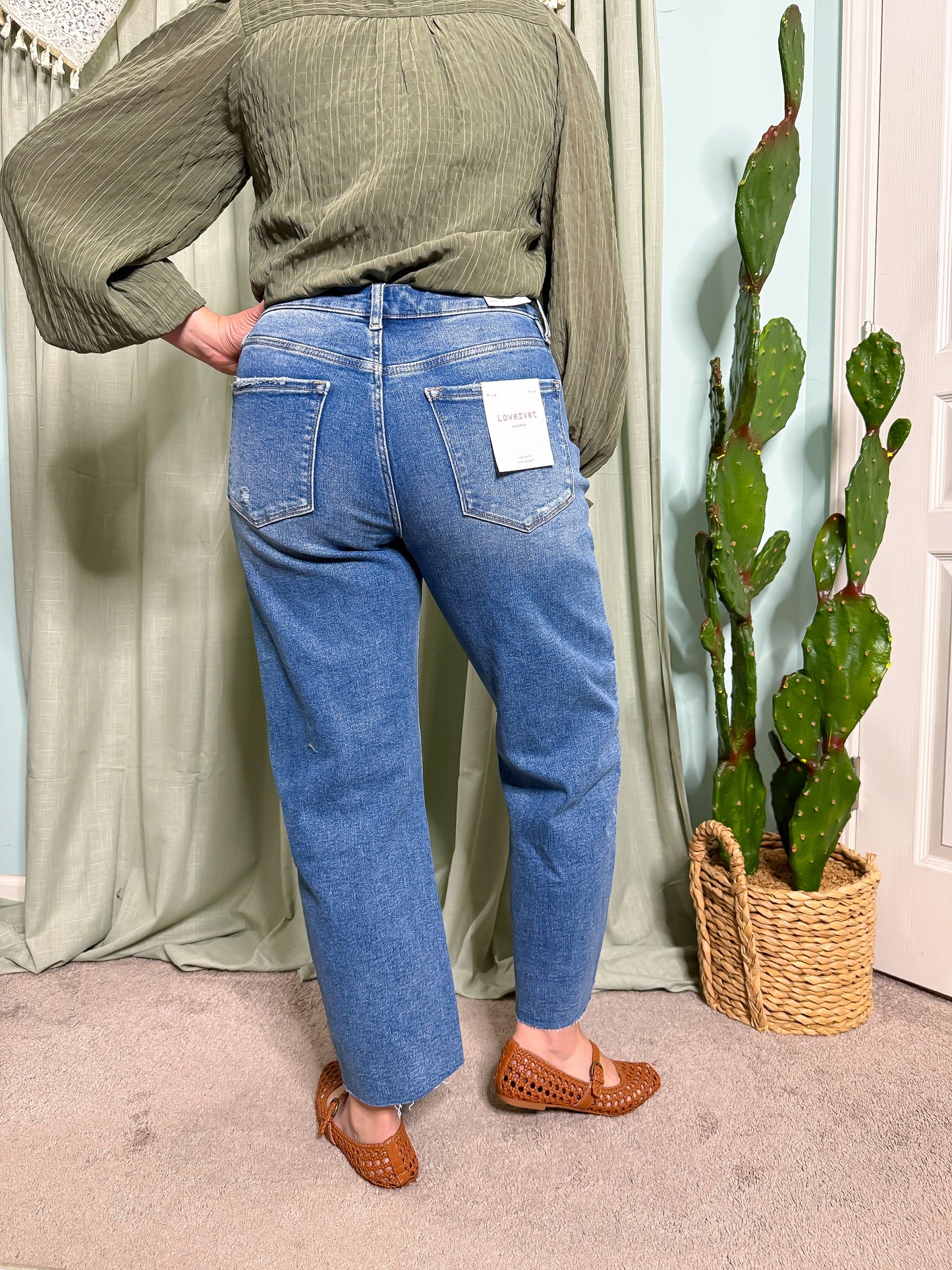 Lovervet Dolly Mild Barrel High Rise Jeans