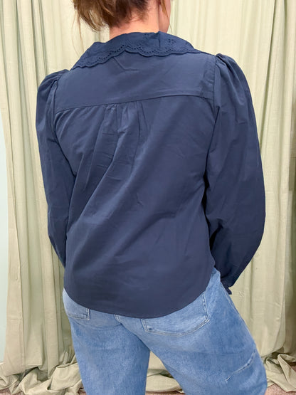 Silent Night Lace Collar Cotton Long Sleeve Blouse