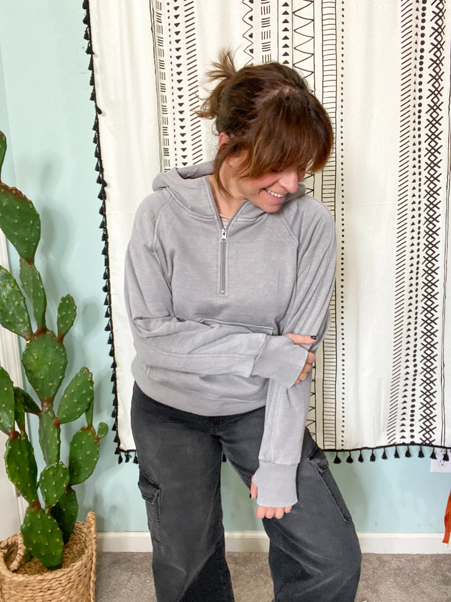 Easy Does it Pullover Sweatshirt in Gray