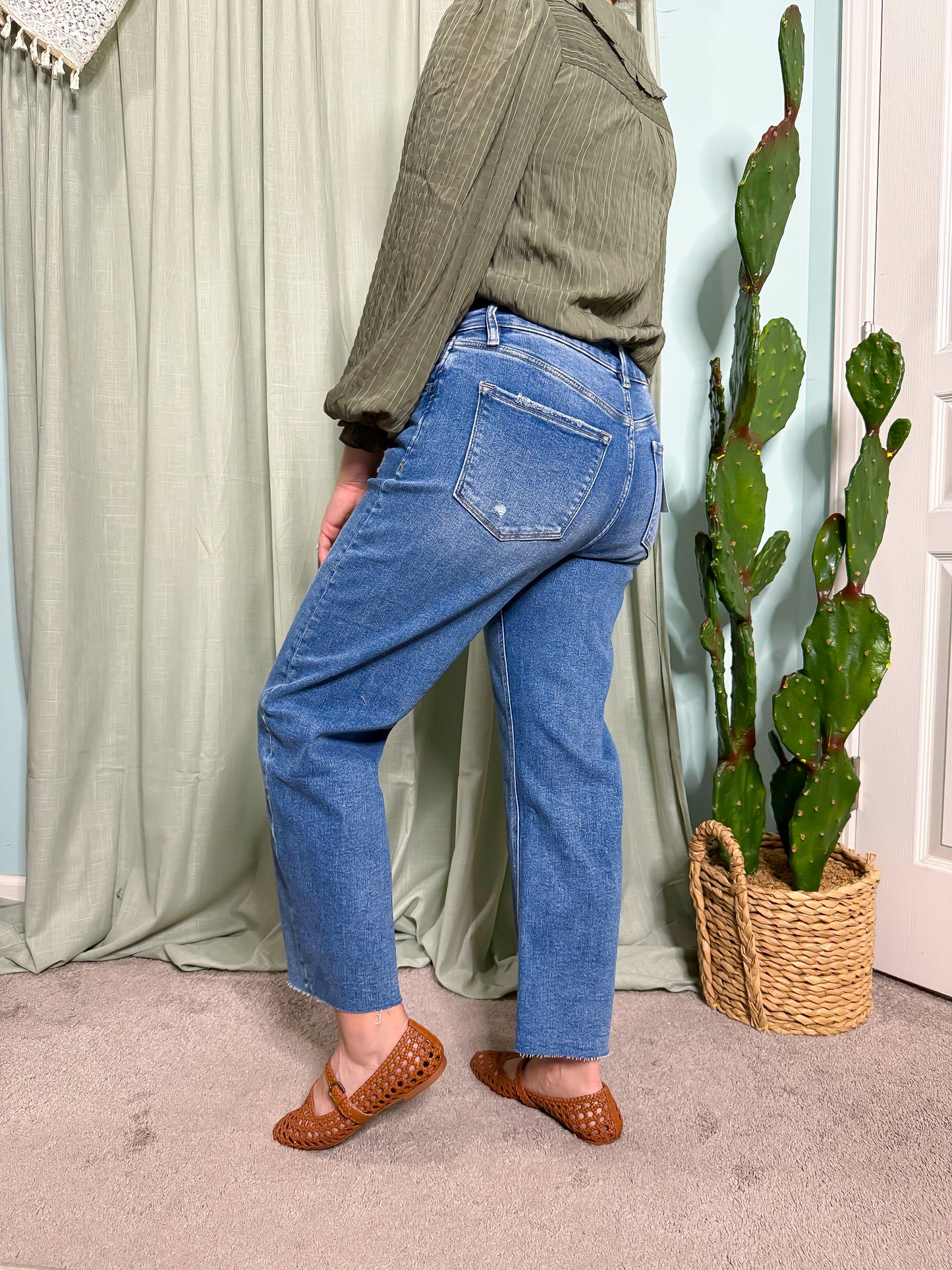 Lovervet Dolly Mild Barrel High Rise Jeans