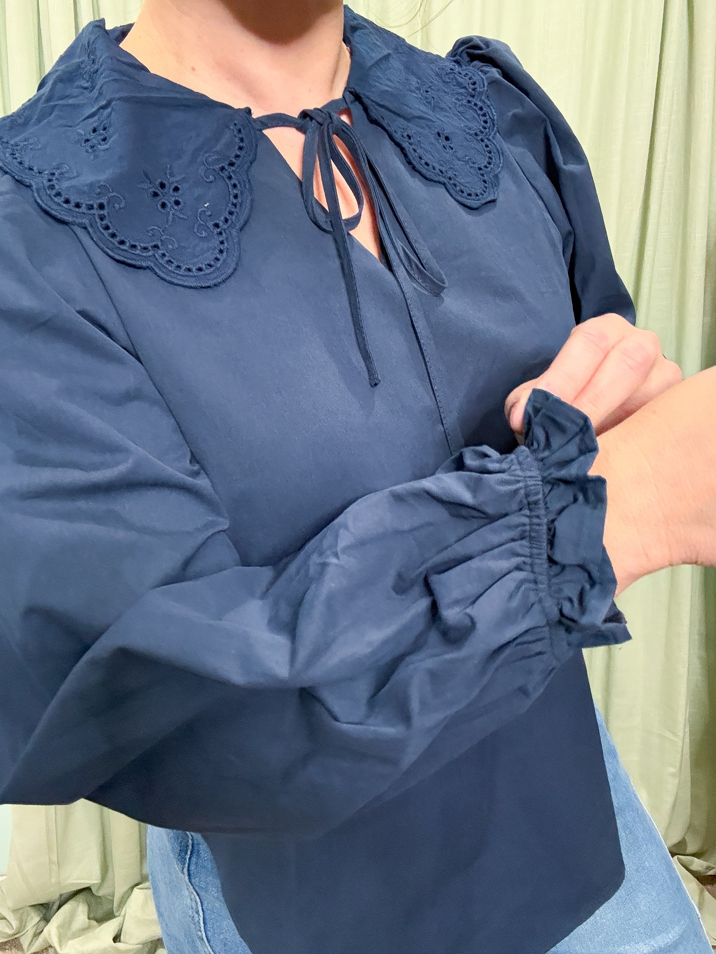 Silent Night Lace Collar Cotton Long Sleeve Blouse